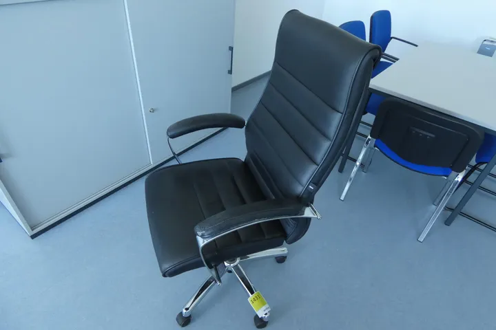 Bürostuhl